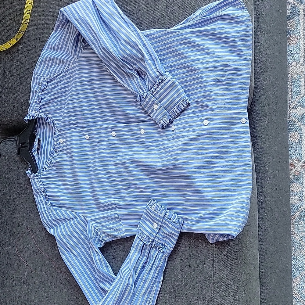 Ann Taylor Button Down Blue and White Striped Shirt Size Medium - Picture 4 of 7